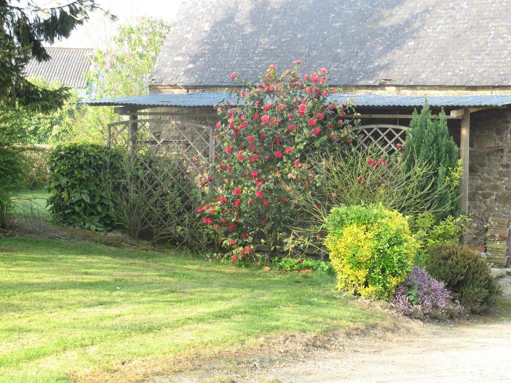 Chambres D'Hotes La Pinderie Val-Couesnon Εξωτερικό φωτογραφία