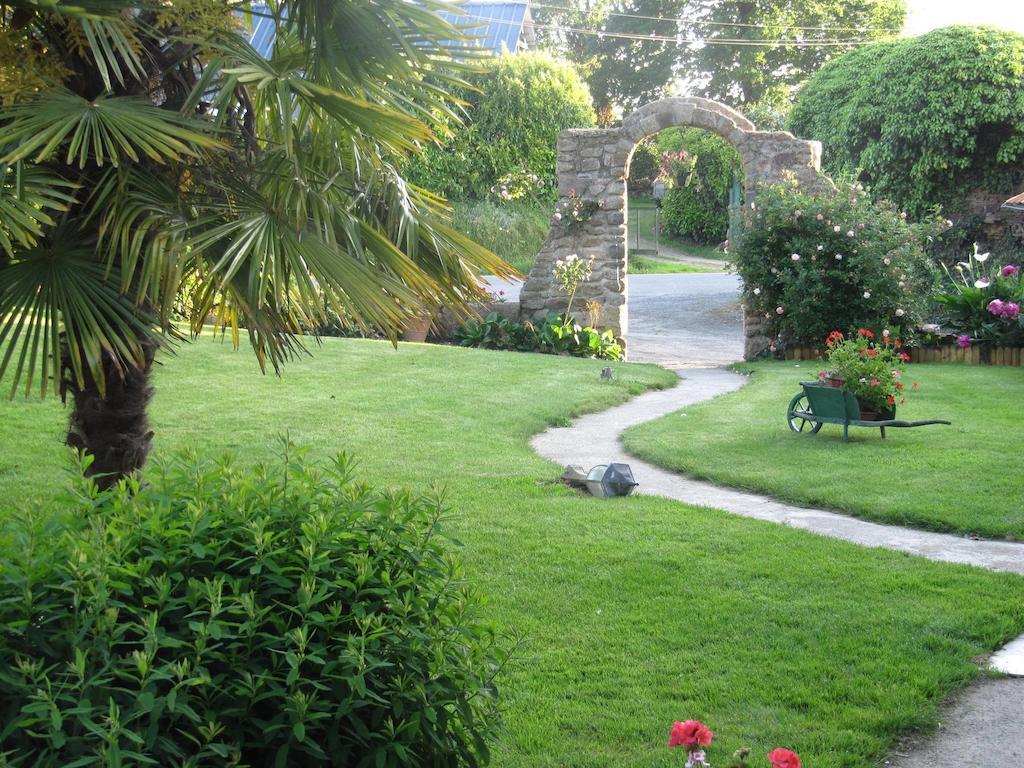 Chambres D'Hotes La Pinderie Val-Couesnon Εξωτερικό φωτογραφία