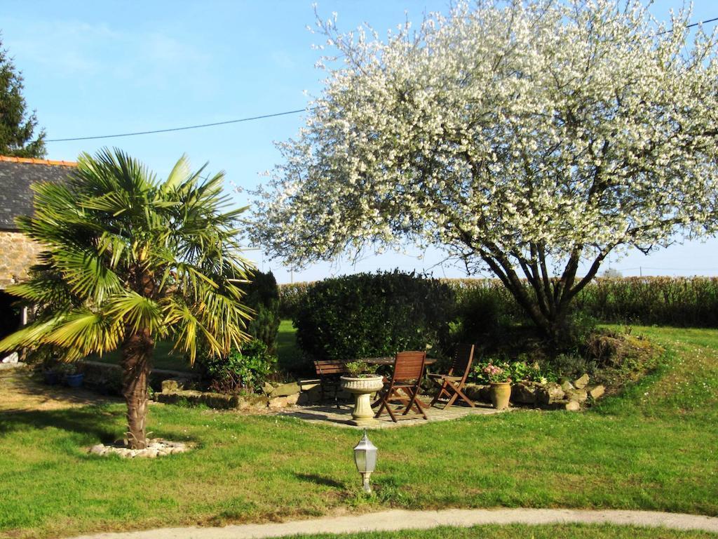 Chambres D'Hotes La Pinderie Val-Couesnon Εξωτερικό φωτογραφία